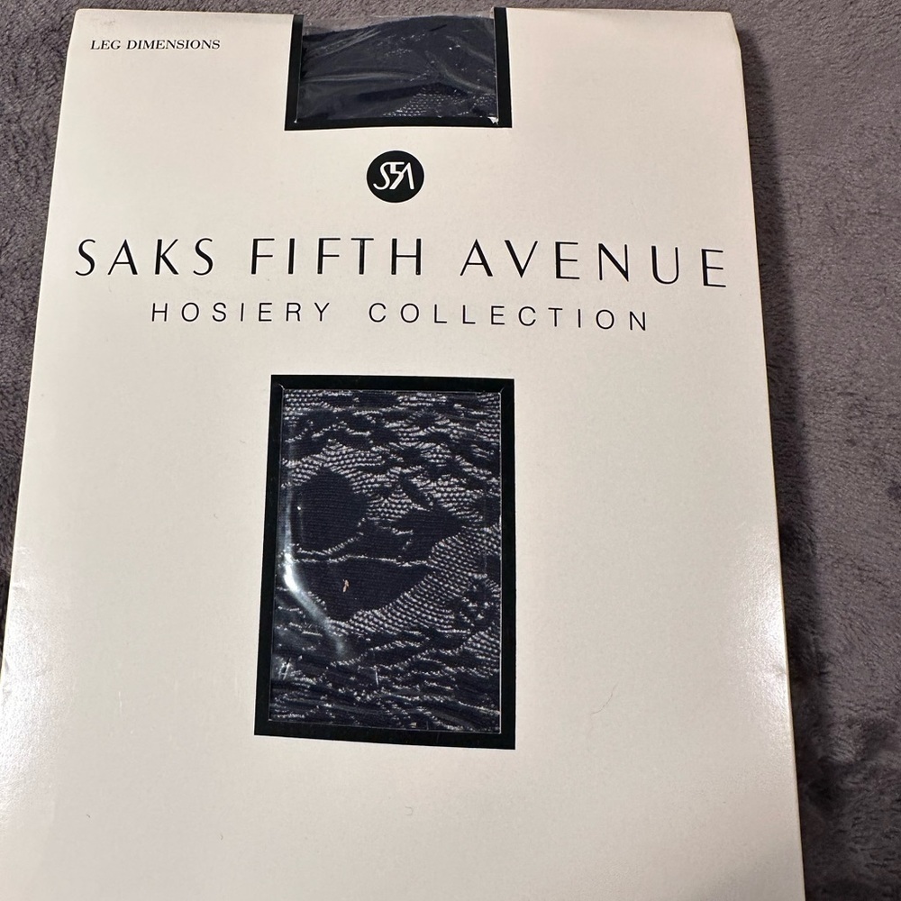 Saks Fifth Avenue Wildflower Lace Tights Black Hosiery SM/MED Made in USA New